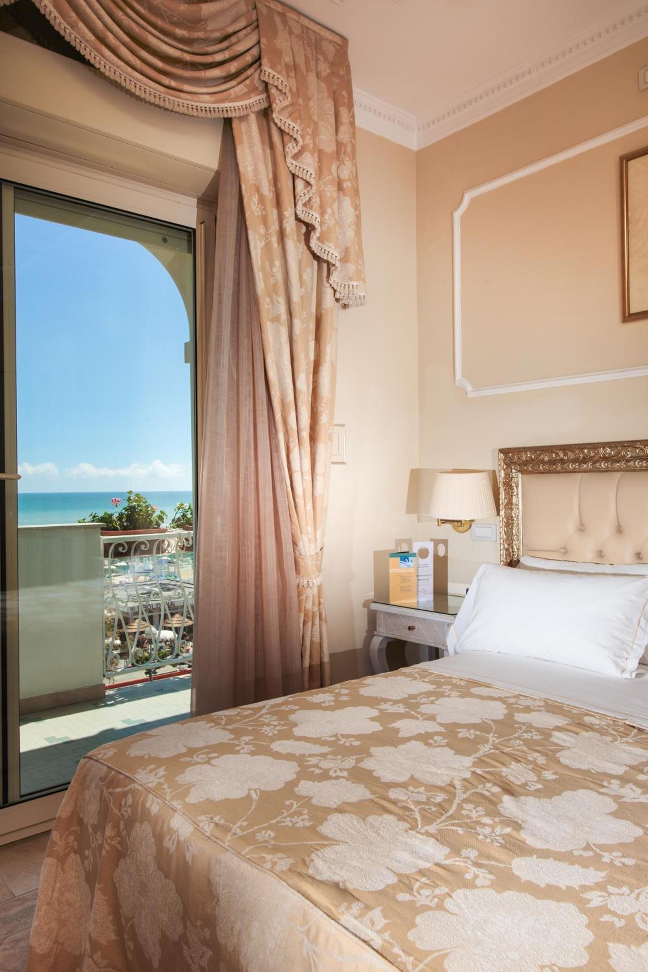 Hotel Gambrinus Cervia Esterno foto