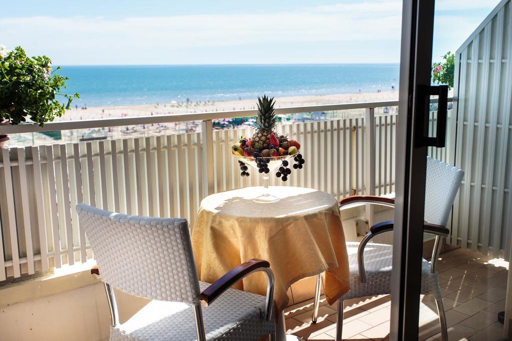 Hotel Gambrinus Cervia Esterno foto